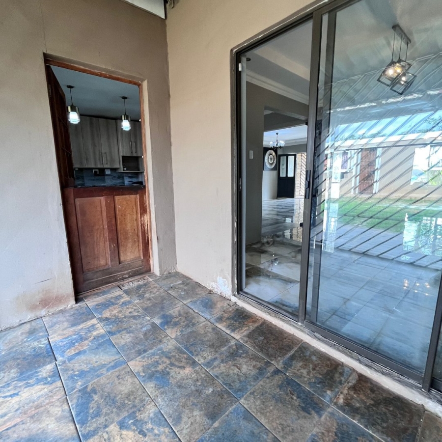 4 Bedroom Property for Sale in Despatch Central Eastern Cape